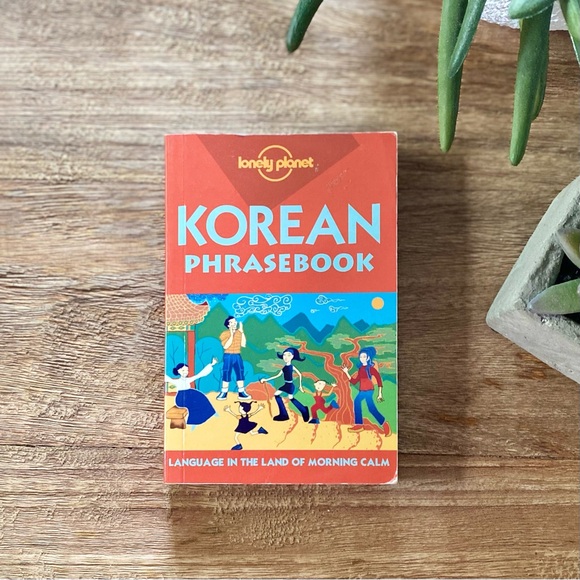 Lonely Planet Korean Phrasebook - Picture 1 of 3